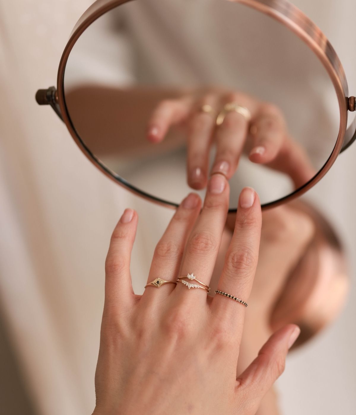 זוג טבעות משלימות סול ולוטוס שחור | זהב 14k