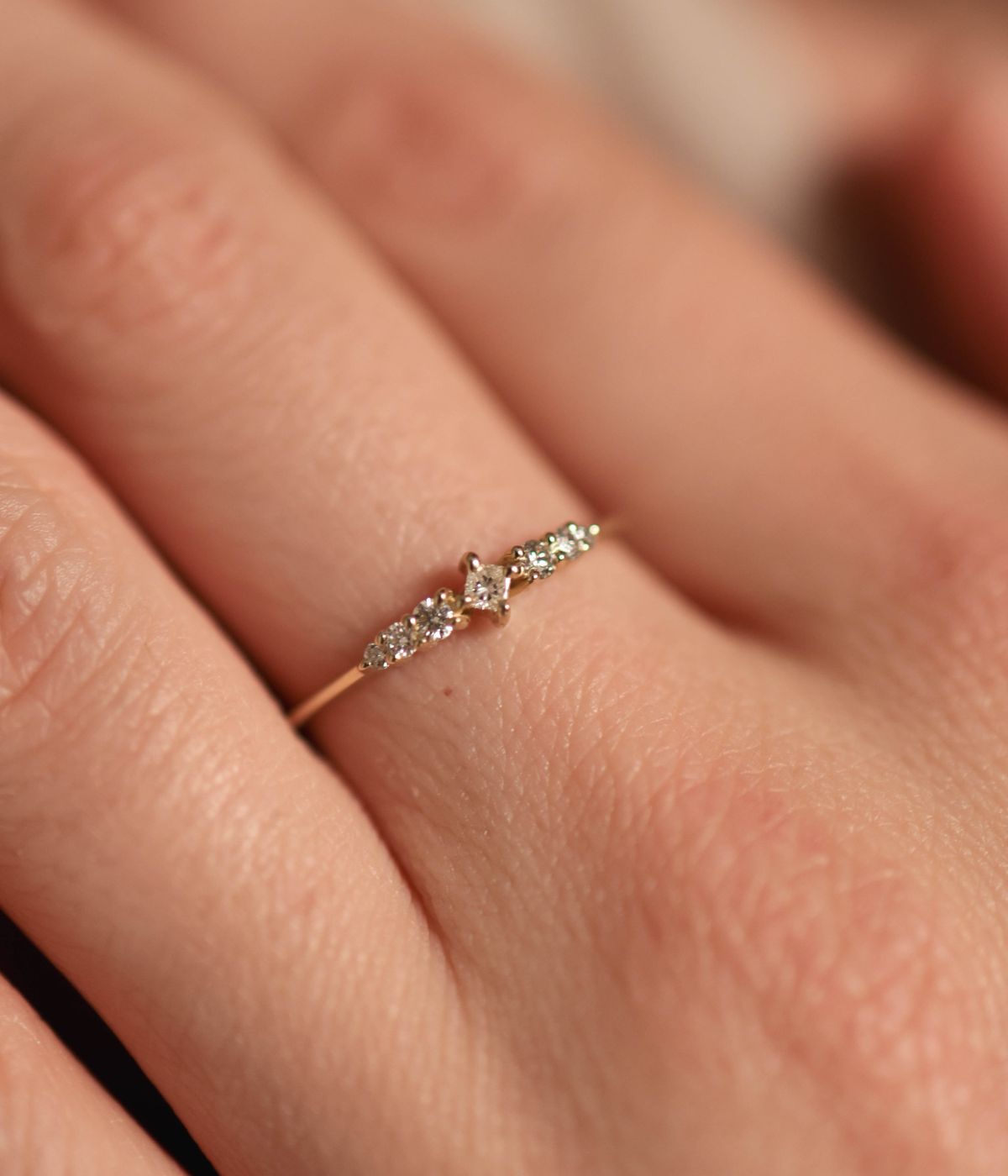 טבעת נגיעה יהלומים | זהב 14k