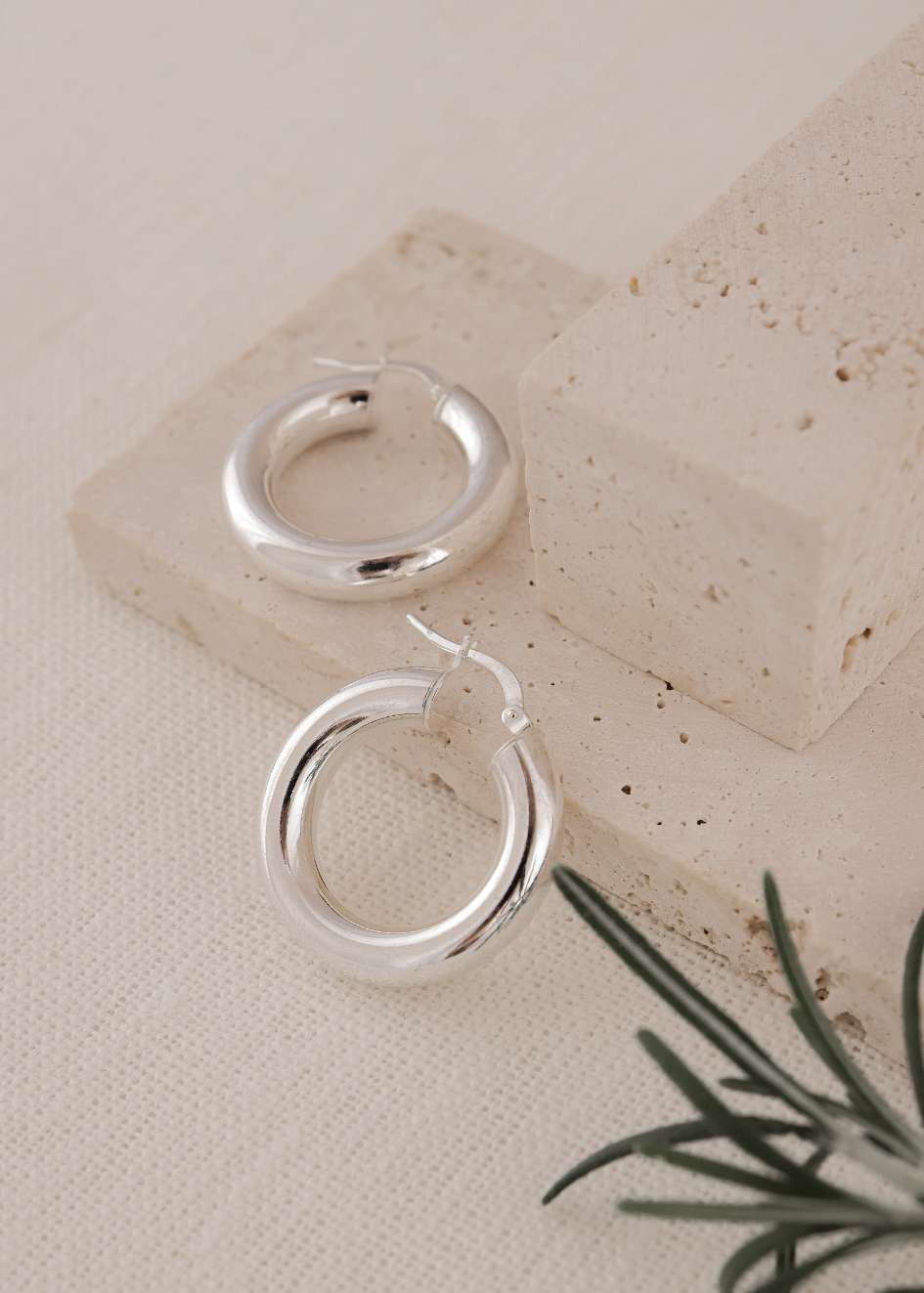 925 עגילי חישוק יארה | כסף