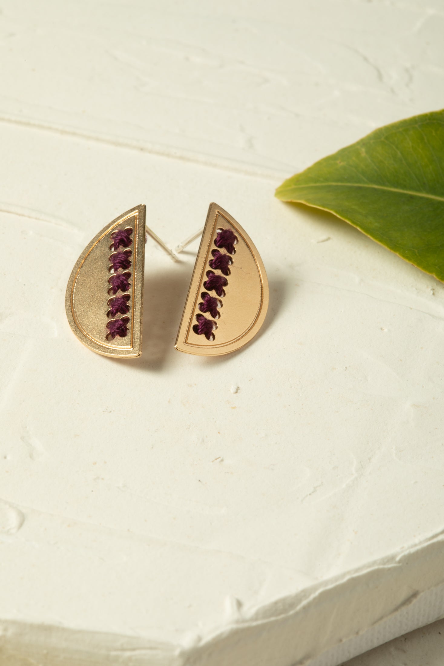 עגיל אנבל עם רקמה לבחירתך