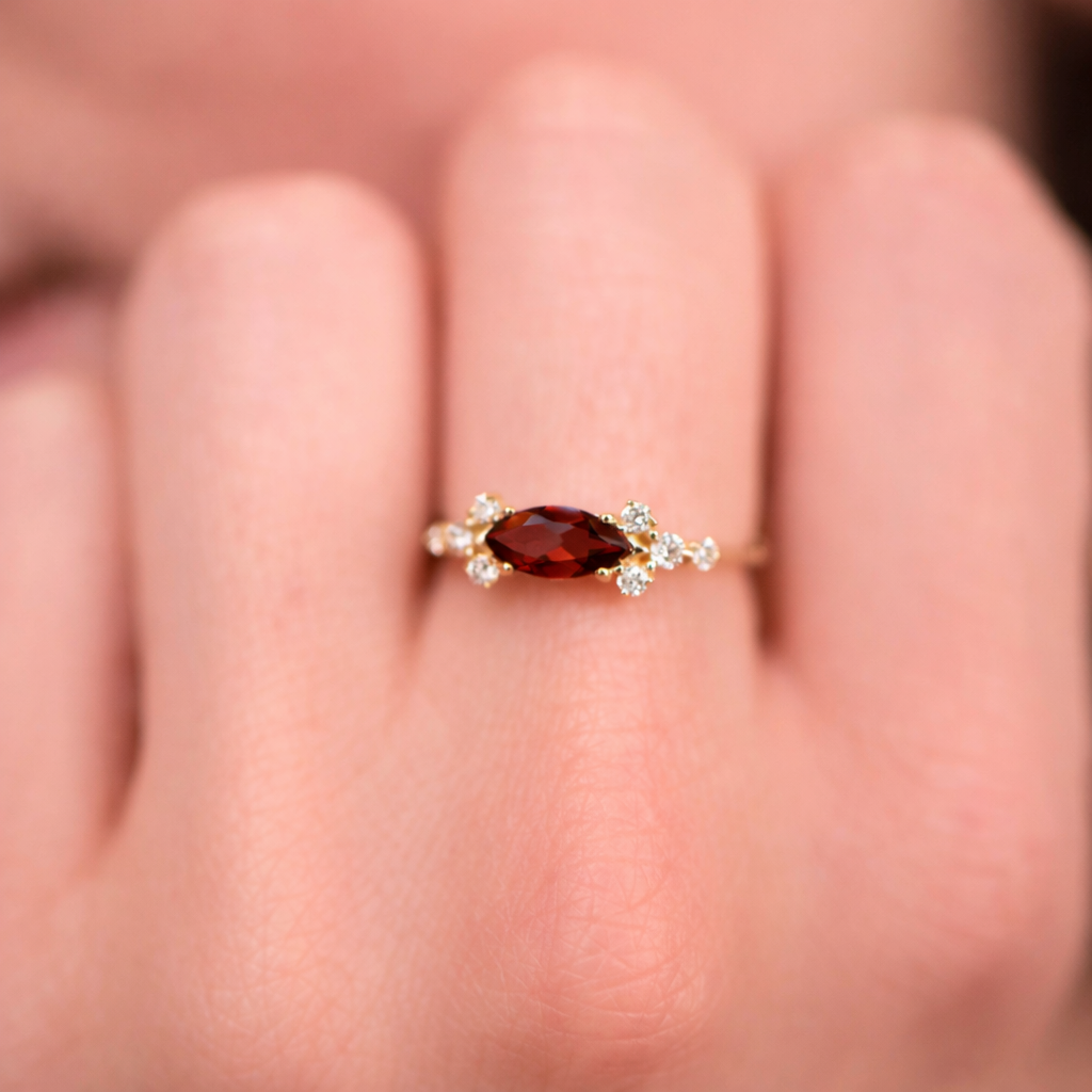 טבעת ויקטוריה - גרנט | זהב 14k