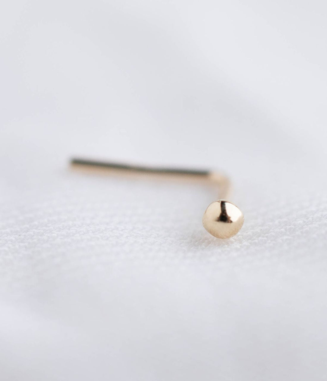 זהב 14k  |  נזם נקודה