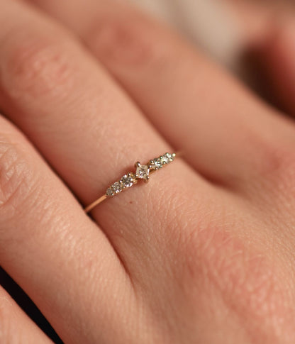 טבעת נגיעה יהלומים | זהב 14k