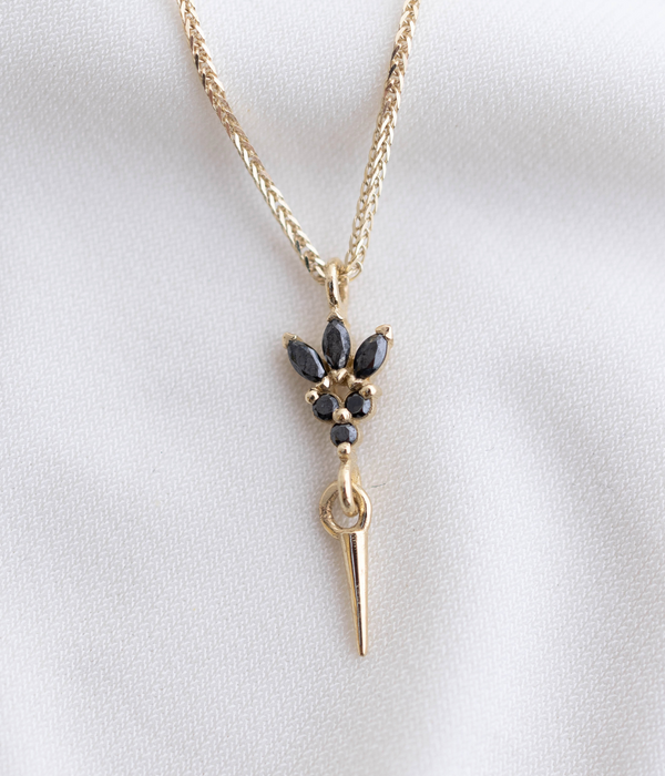 שרשרת לוטוס שחור | זהב 14k