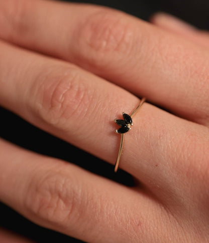 טבעת לוטוס שחורה | זהב 14k