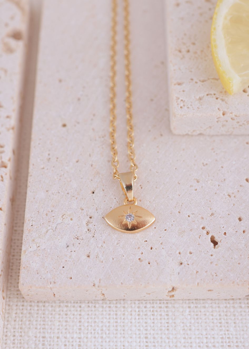 שרשרת עין טובה