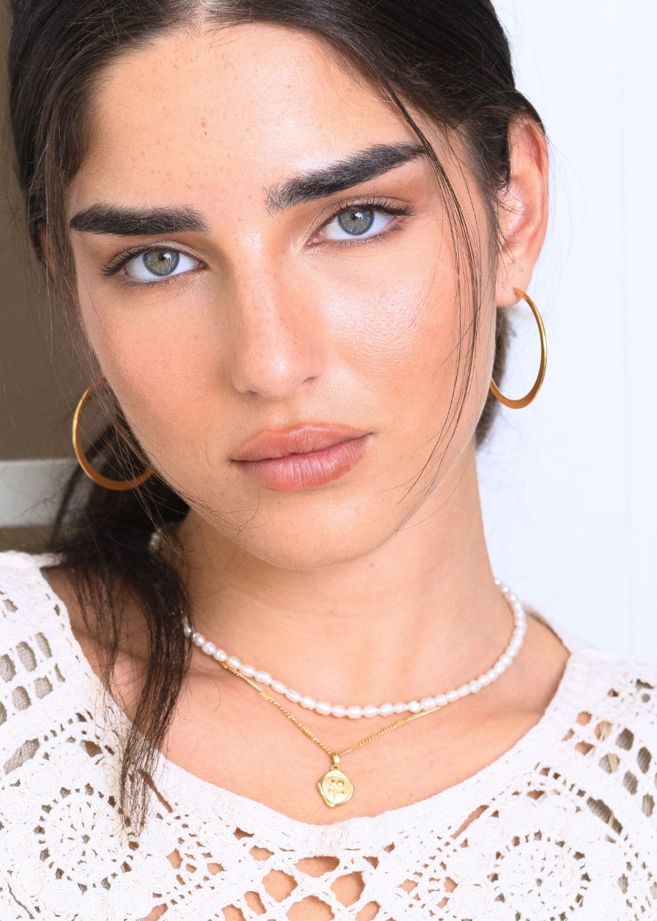 עגיל חישוק אליסה בציפוי זהב