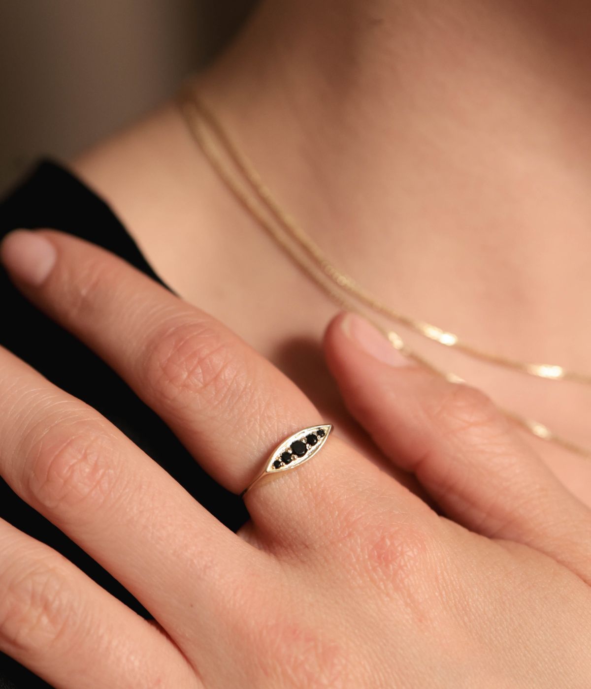 טבעת ליאן שחורה | זהב 14k