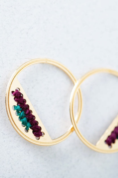 עגיל צוף עם רקמה לבחירתך