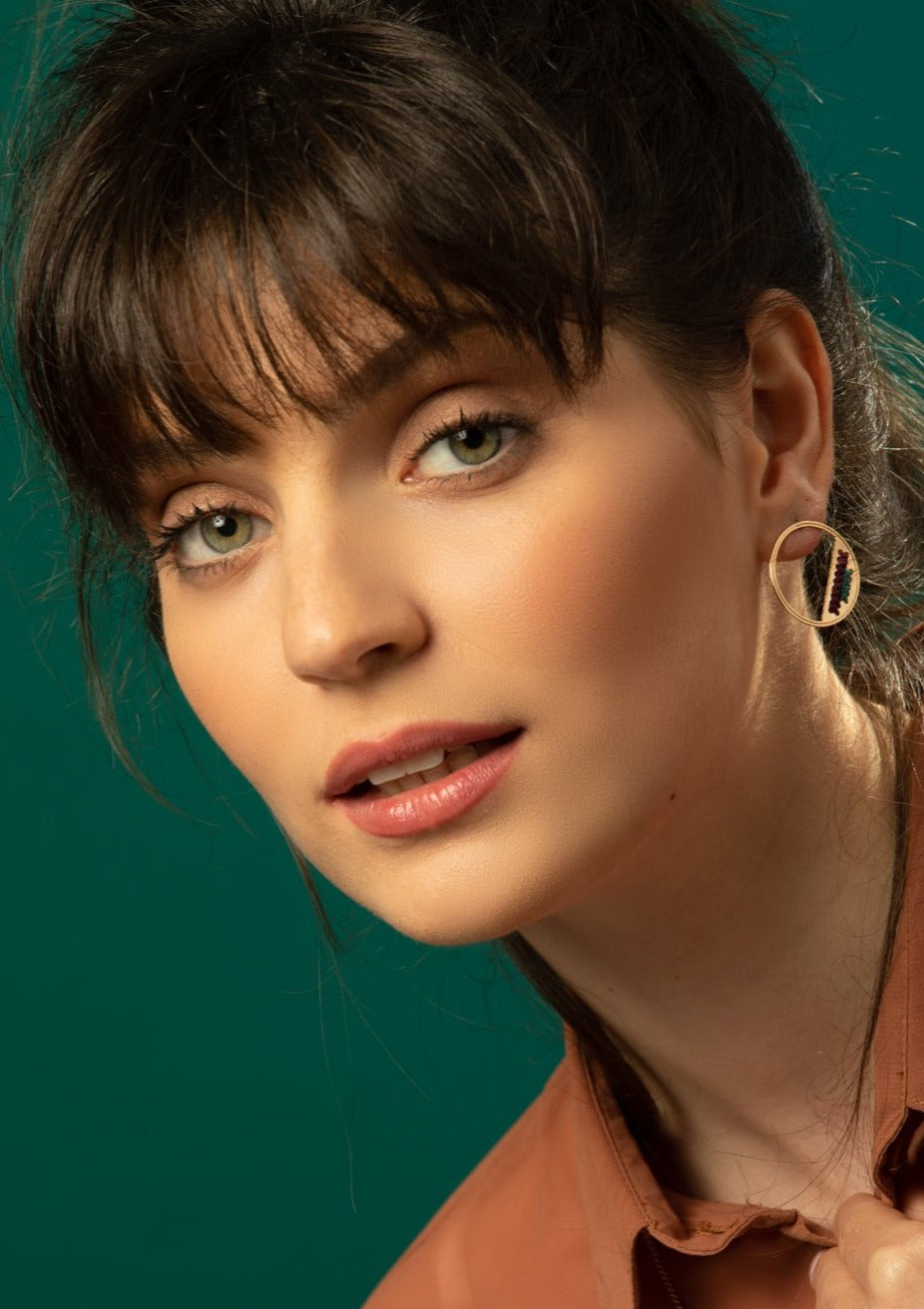 עגיל צוף עם רקמה לבחירתך