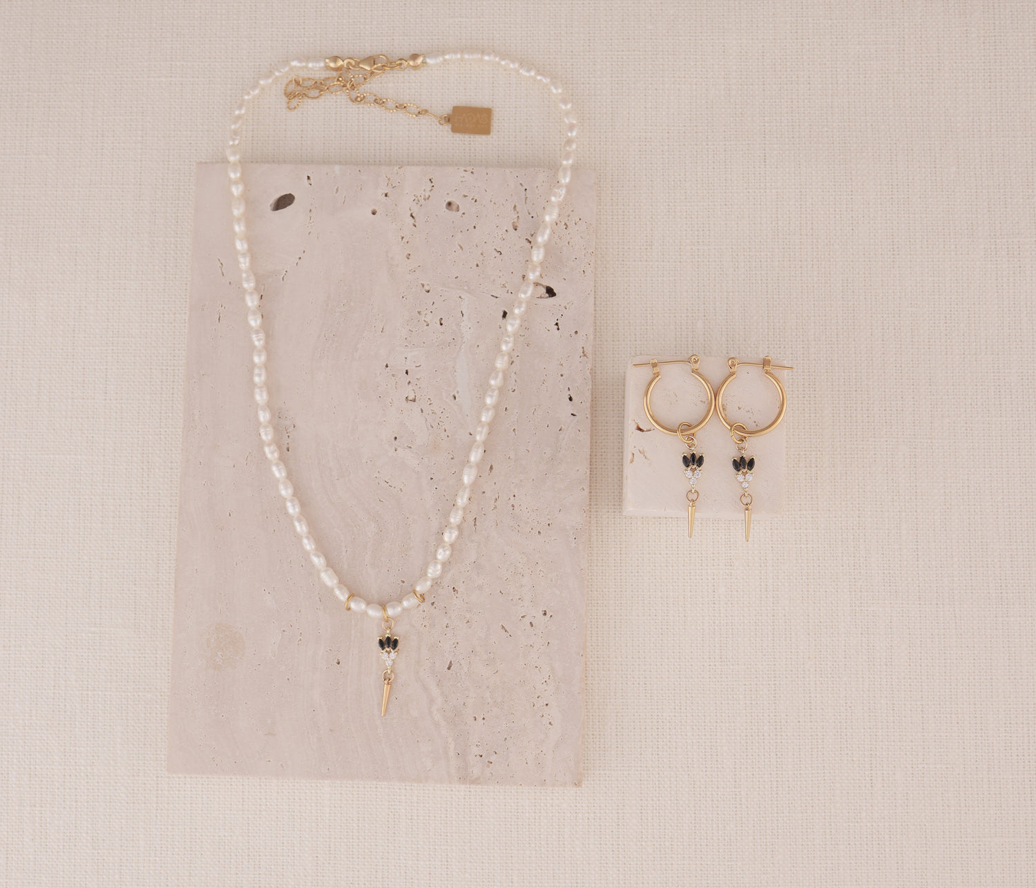 חישוקי לוטוס קטנים