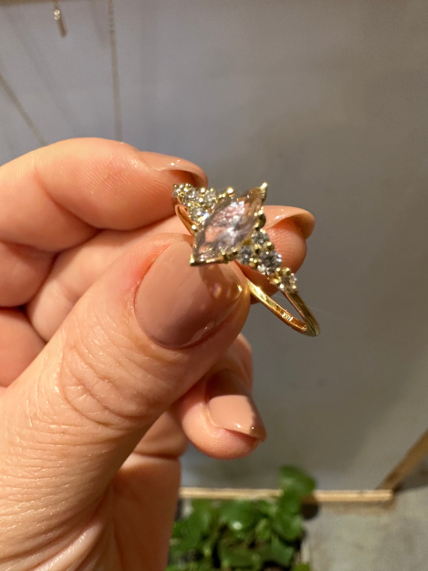 טבעת אליזבט- טופז לונדון  |  זהב 14k