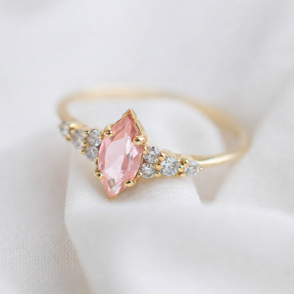 טבעת אליזבט- מורגנייט |  זהב 14k