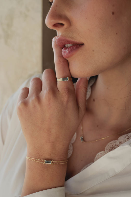 טבעת ניב- טופז סקיי | זהב 14K