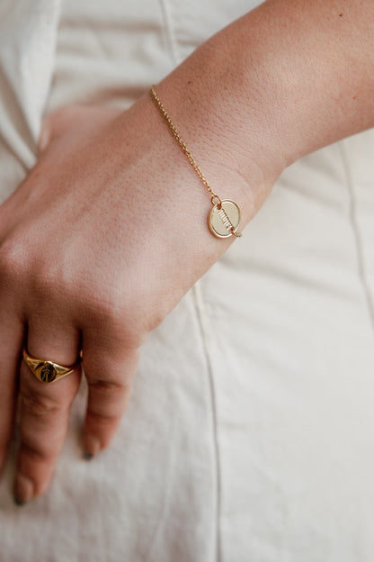 צמיד סביון עם המילה "אהובה"