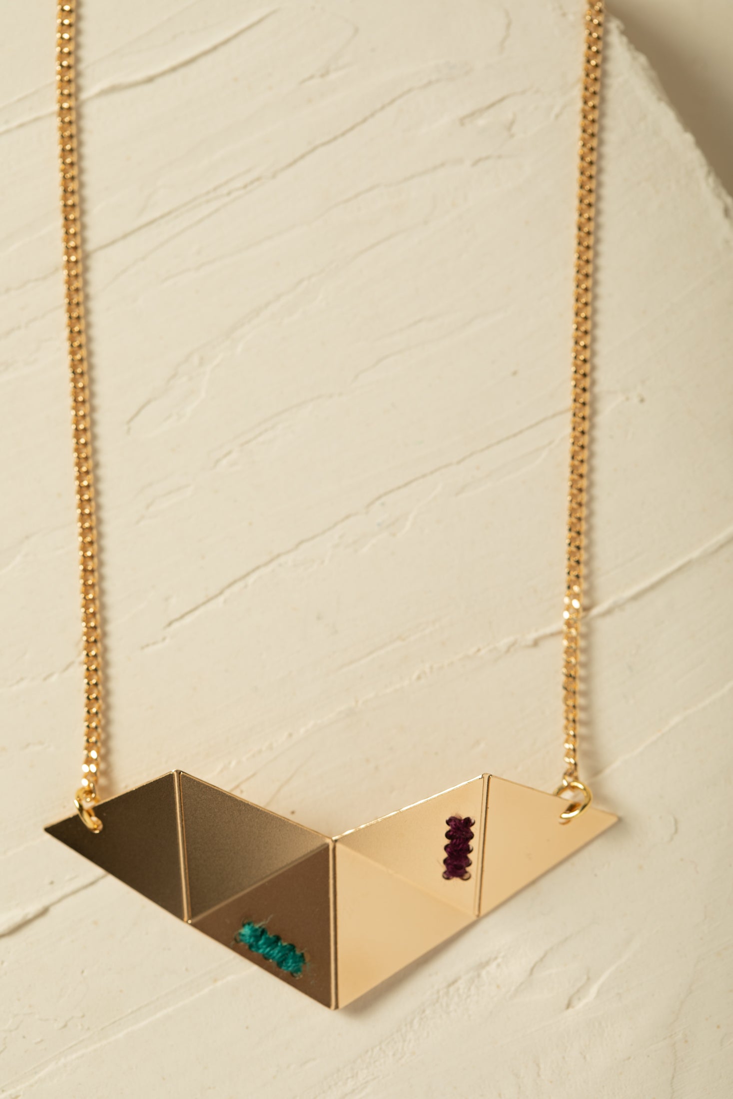 שרשרת קיפולי אוריגמי עם רקמה לבחירתך