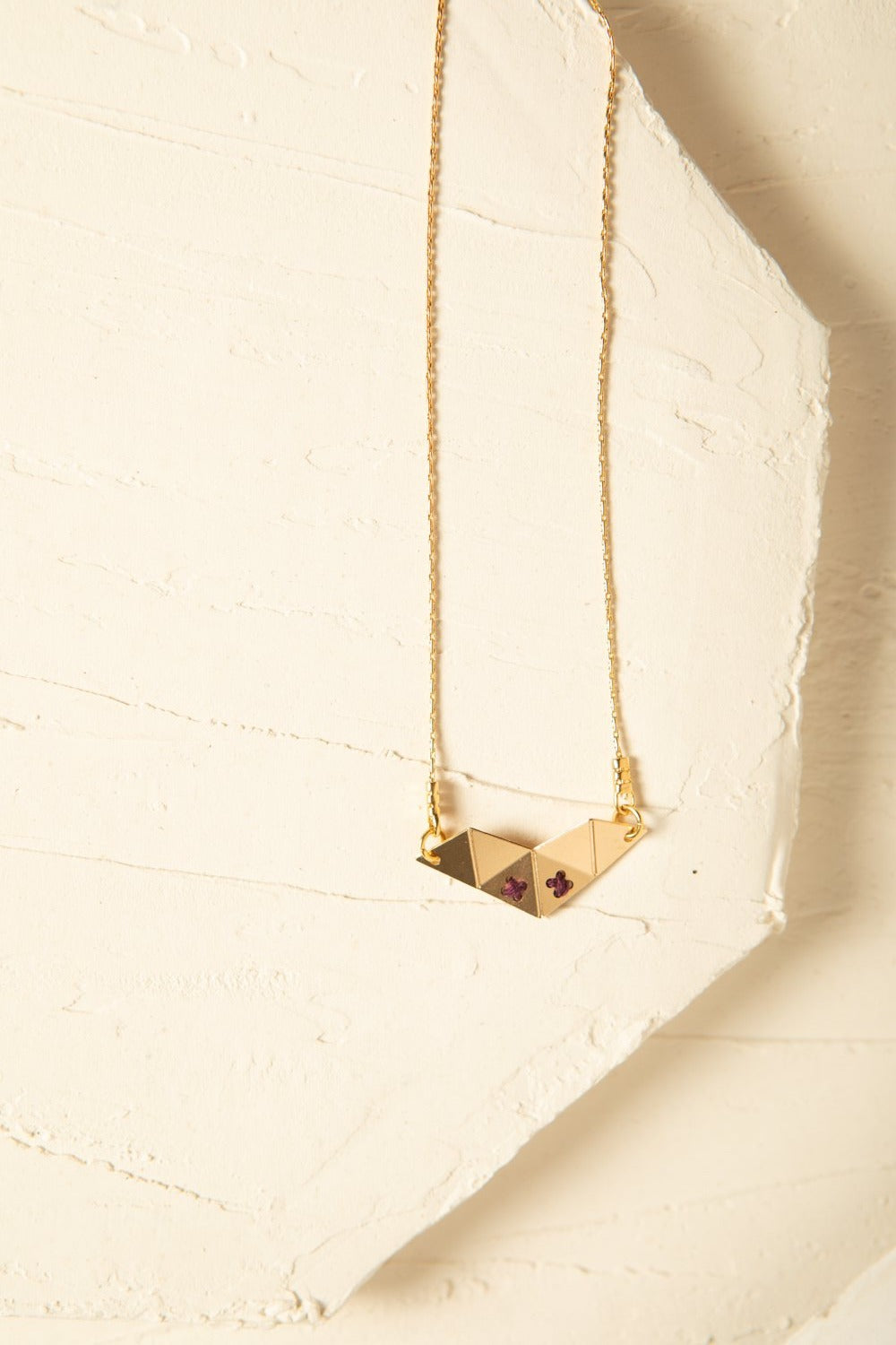 שרשרת אוריגמי קטנה עם רקמה לבחירתך