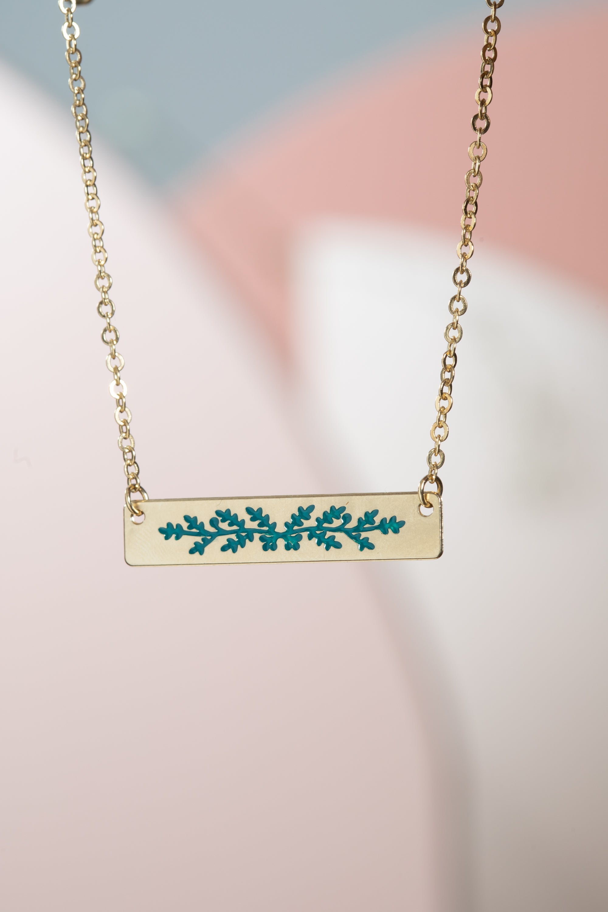 שרשרת אלון טורקיז עם המילים: הכל אפשרי | מזמנת טוב | נוכחת | טובה דייה