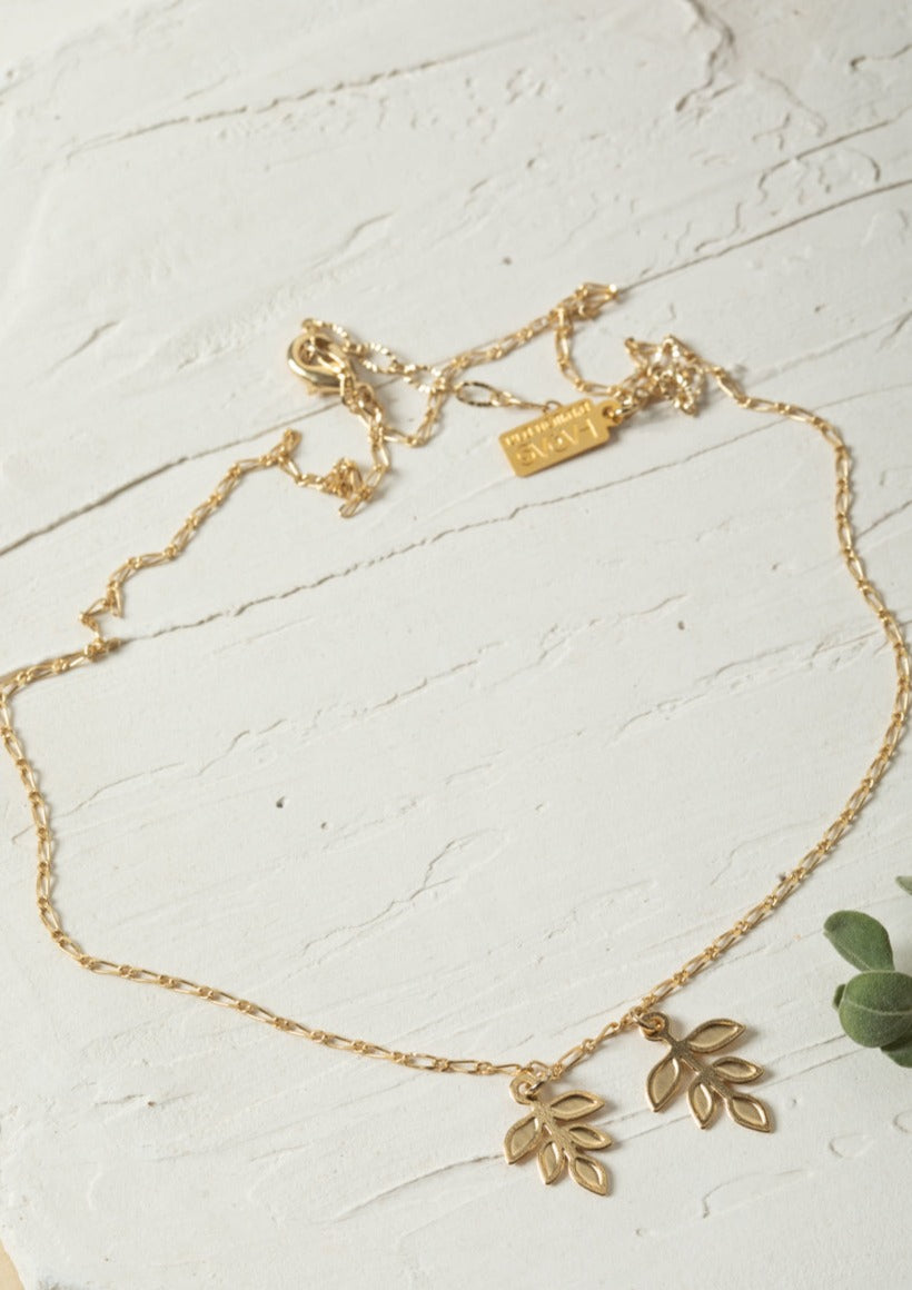 שרשרת תיליונים אישית עם מוטיב צמיחה ועיצוב נשי