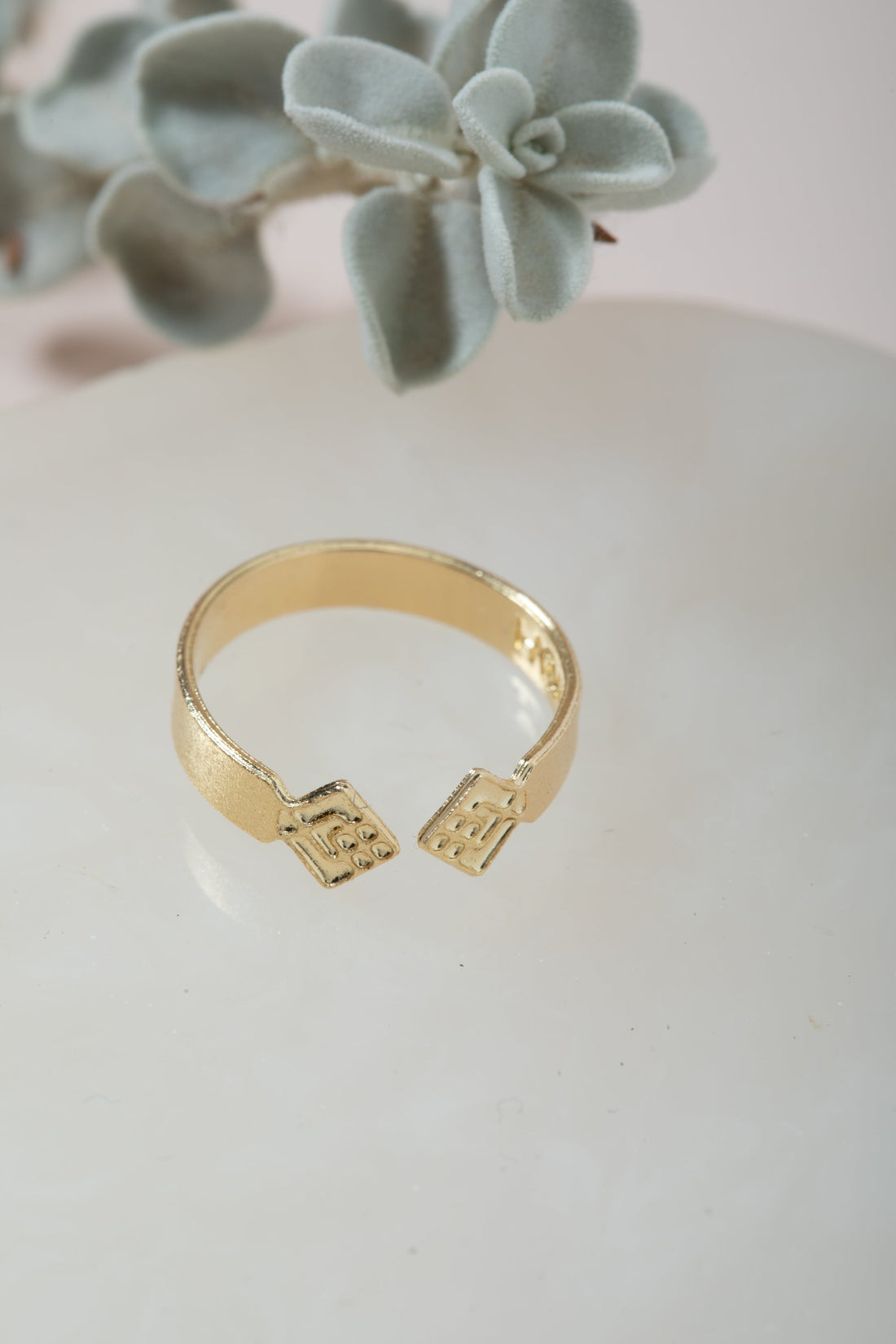 טבעת מעוין פתוחה